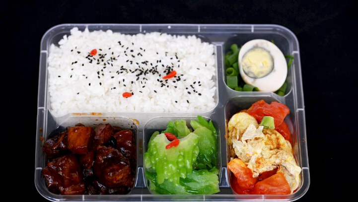 做品牌快餐盒飯好不好？一份創業前景與實操分析